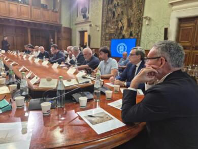 Ex Ilva, rottura al vertice di Palazzo Chigi: altissima tensione tra governo e sindacati, tavolo sospeso