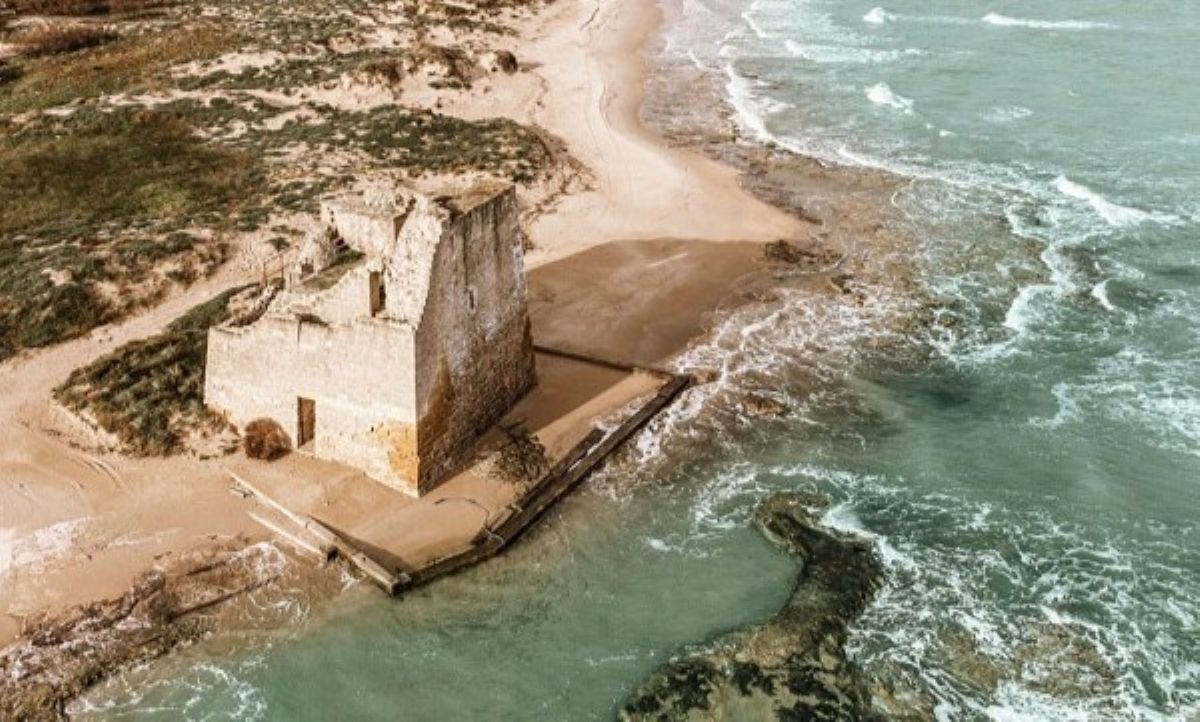 «Sostanze tossiche nell’acqua da bere»: scatta la chiusura per un villaggio turistico di Torre Rinalda «Sostanze tossiche nell’acqua da bere»: scatta la chiusura per un villaggio turistico di Torre Rinalda