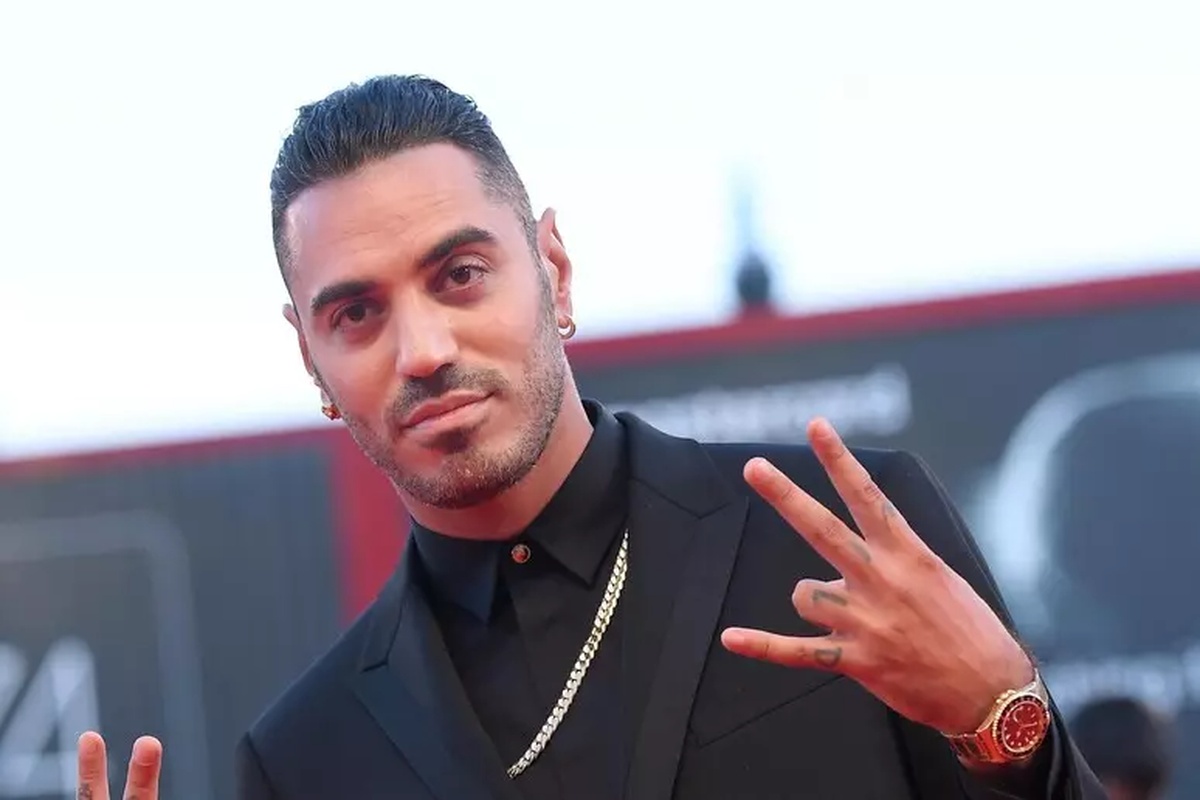 Marracash sulle proteste: «Aspettavo questa reazione, con le buone non cambi le cose» Marracash sulle proteste: «Aspettavo questa reazione, con le buone non cambi le cose»