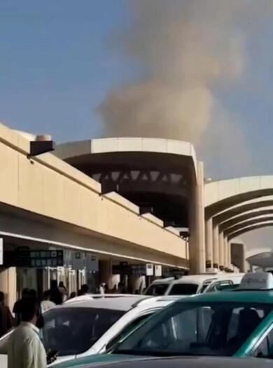 Nuovo attacco contro l’aeroporto di Riad: un morto e 11 feriti nello scalo