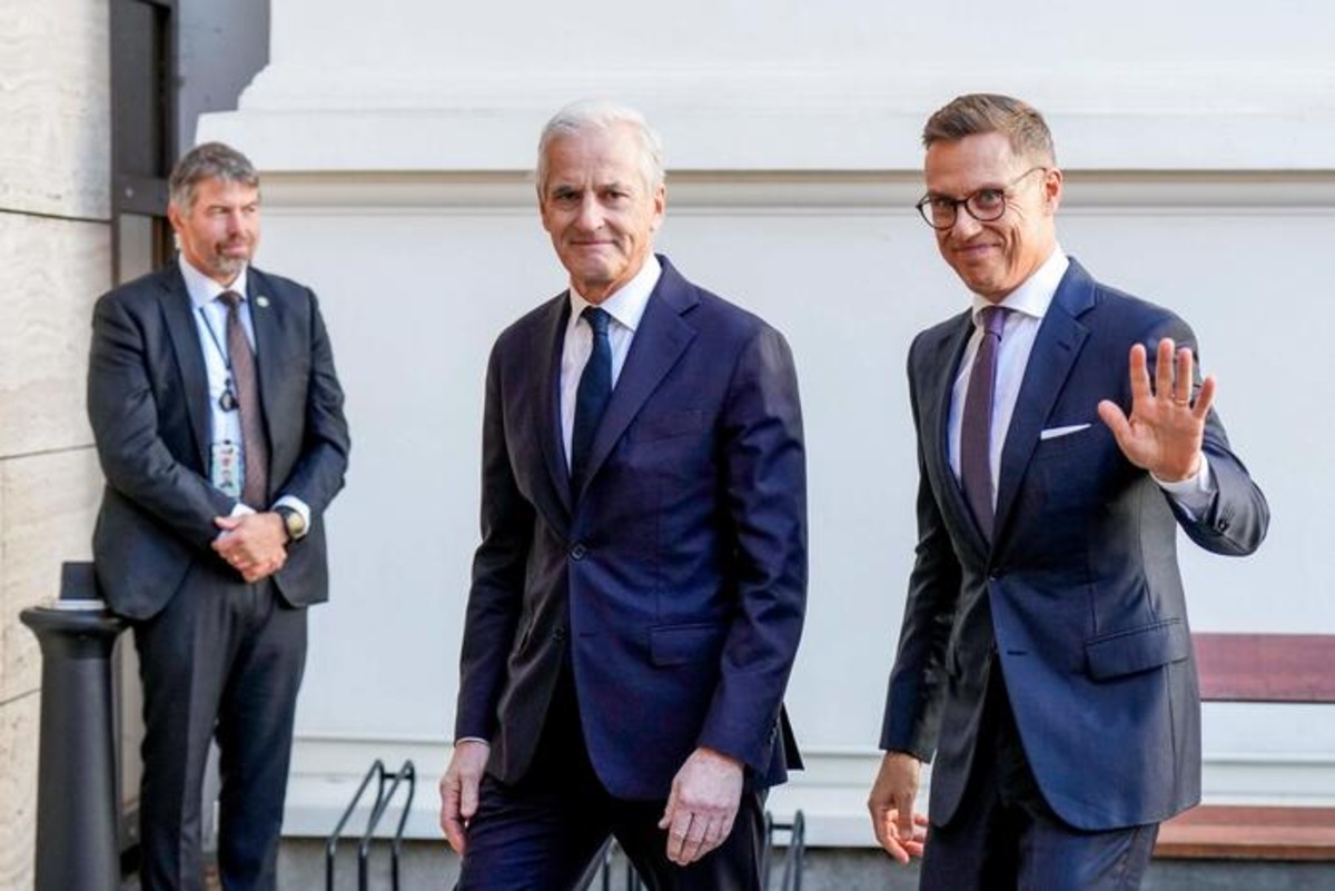 I leader di Finlandia e Norvegia a colloquio con Putin: polemiche in Europa e affondo di Palazzo Chigi I leader di Finlandia e Norvegia a colloquio con Putin: polemiche in Europa e affondo di Palazzo Chigi