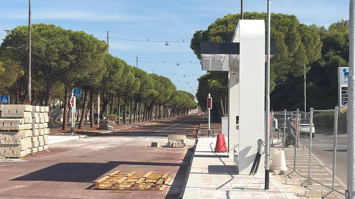 Brt a Bari, spuntano le pensiline hi-tech: display, videosorveglianza e inclusione – FOTO Brt a Bari, spuntano le pensiline hi-tech: display, videosorveglianza e inclusione – FOTO