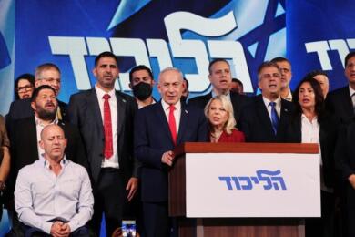 Elezioni in Israele, concluse le urne ordinarie: 53 seggi al blocco di Netanyahu e 48 a Eisenkot