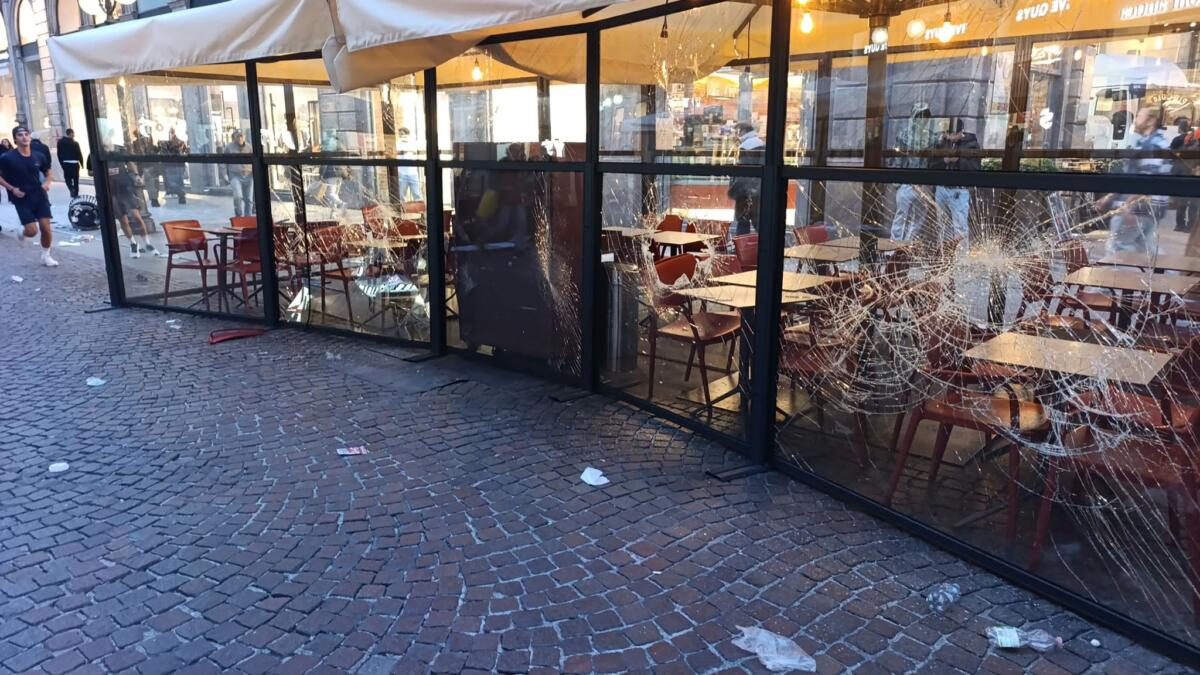 Cgil, sciopero generale proclamato per il 20 novembre. Piazze infuocate da Torino a Bologna Cgil, sciopero generale proclamato per il 20 novembre. Piazze infuocate da Torino a Bologna