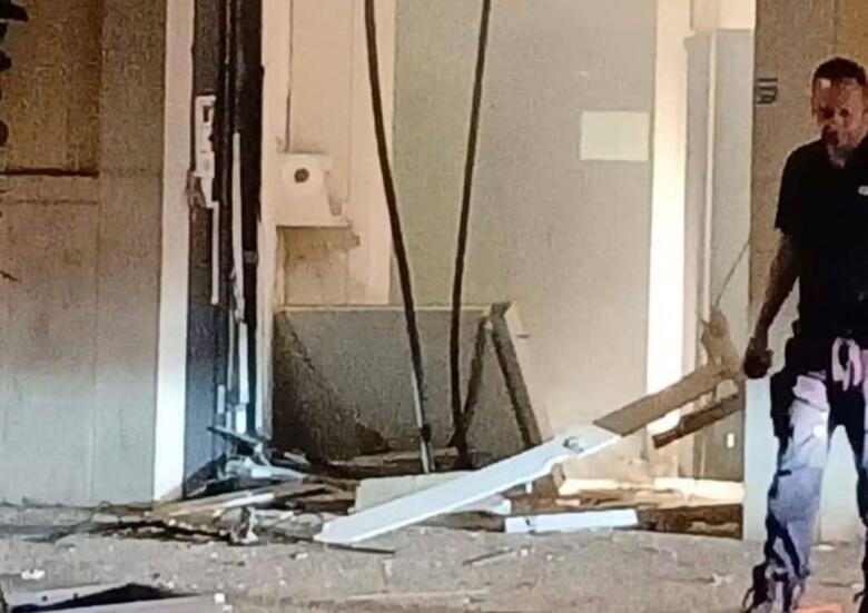 assalto bancomat san ferdinando di puglia