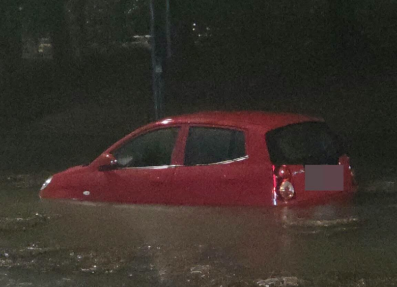 auto in acqua a brindisi