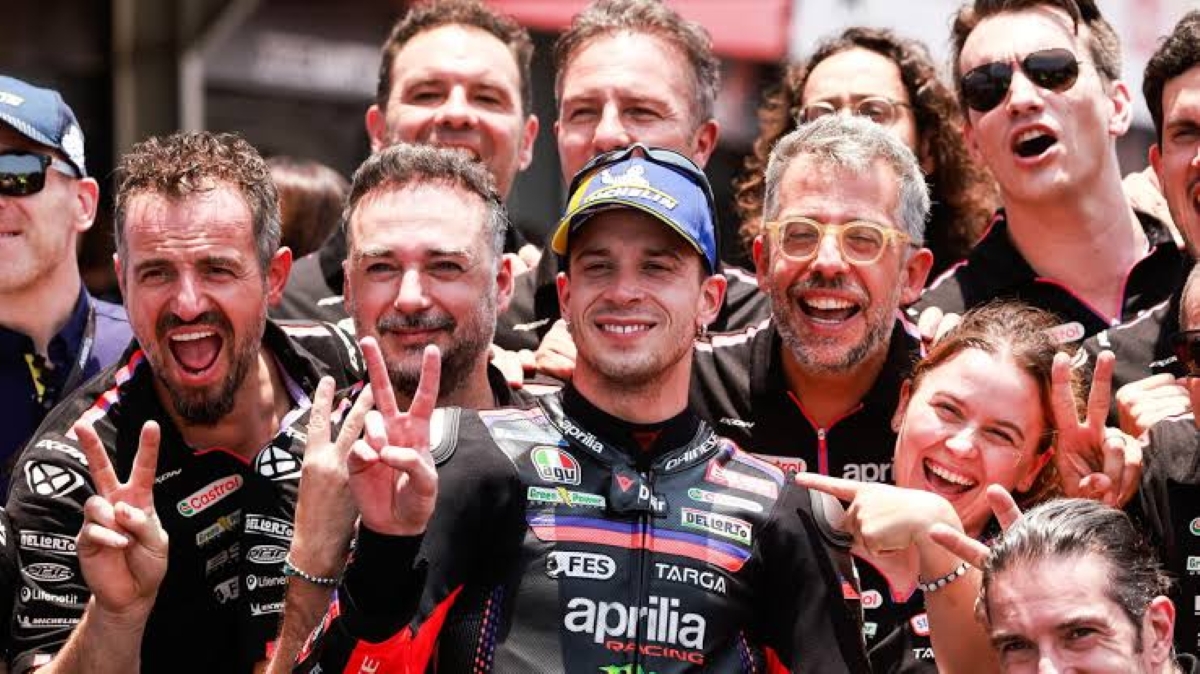 MotoGp, trionfo Bezzecchi in Indonesia: podio Aprilia e Martin torna leader MotoGp, trionfo Bezzecchi in Indonesia: podio Aprilia e Martin torna leader