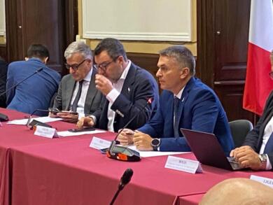 Il viceministro Rixi dopo il vertice con gli autotrasportatori: «Sblocchi in arrivo, ci aspettiamo la fine delle proteste»
