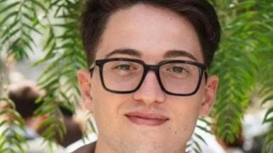 Scomparso a 19 anni dopo un’uscita a Bari: l’appello disperato per ritrovare Francesco