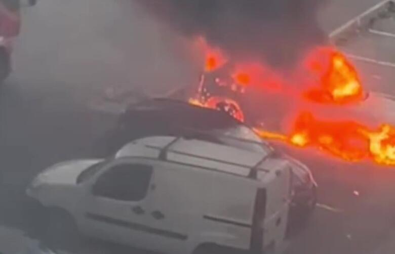 incendio auto consigliere vozza taranto