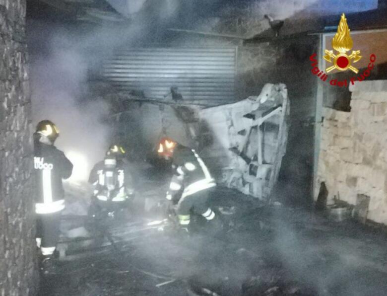 incendio furgone cisternino