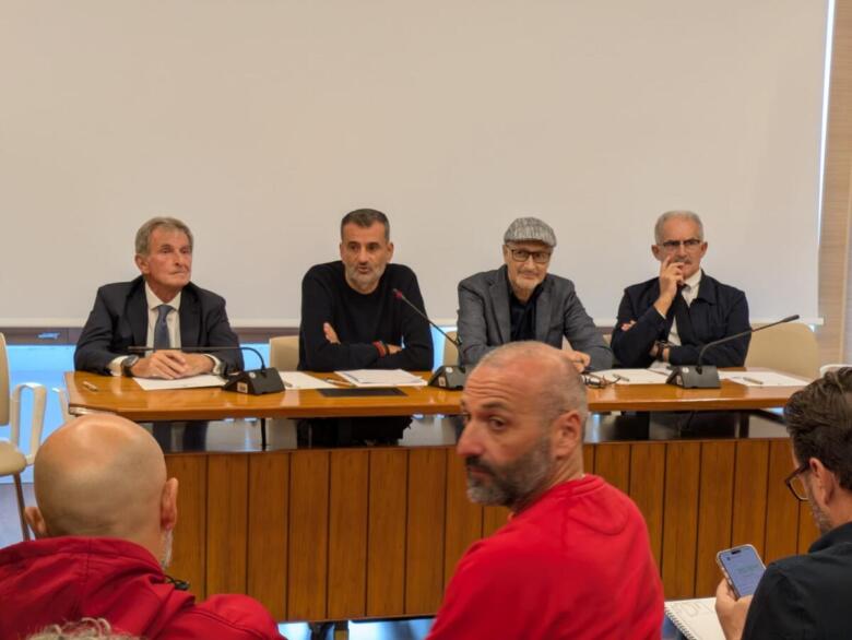 incontro decaro lavoratori ilva