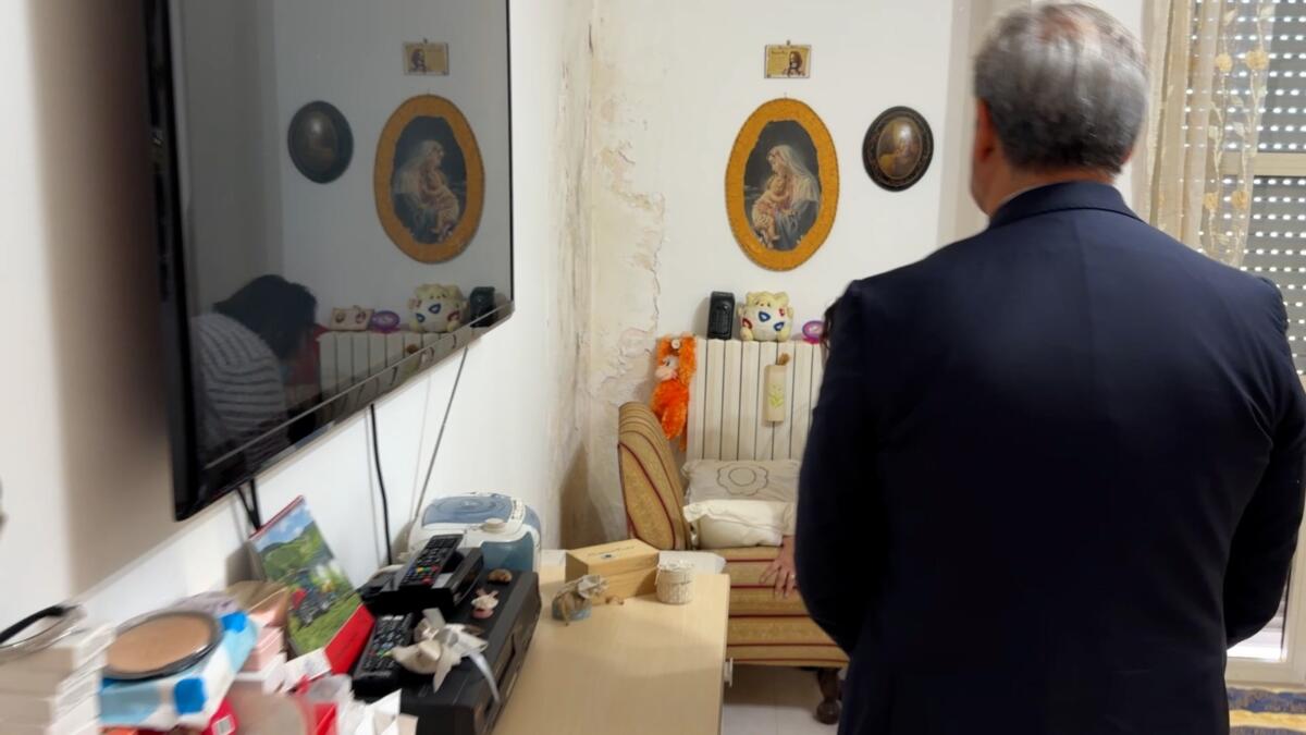 Case popolari a Squinzano, Pagliaro: «Persone costrette a vivere nel degrado tra muffa e umidità» – FOTO e VIDEO