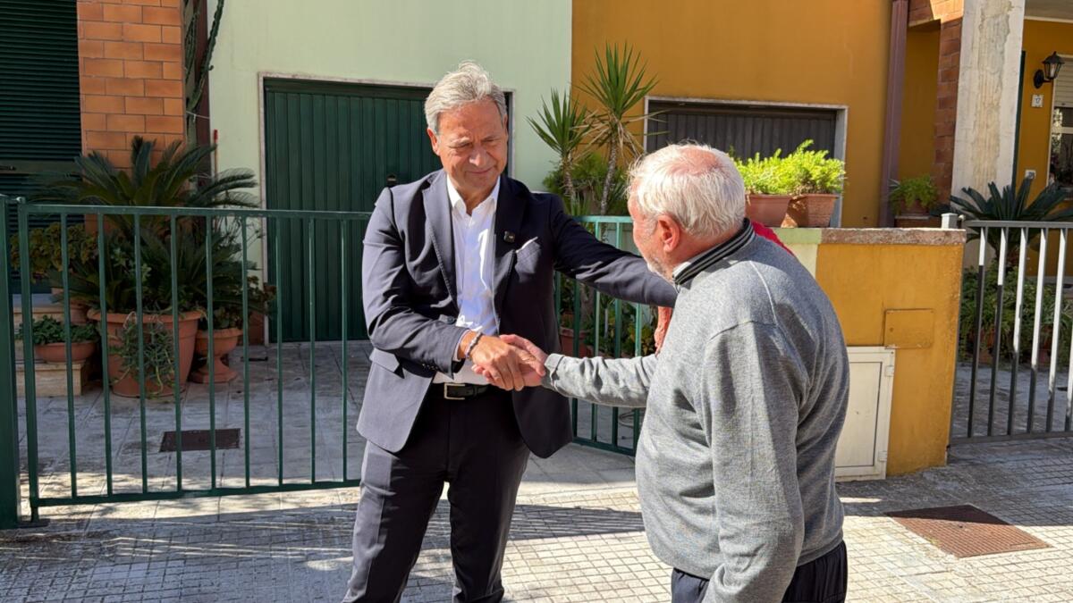 Case popolari a Squinzano, Pagliaro: «Persone costrette a vivere nel degrado tra muffa e umidità» – FOTO e VIDEO