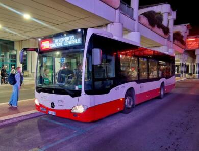 Bari, navette notturne tra aeroporto e stazione centrale: al via la sperimentazione