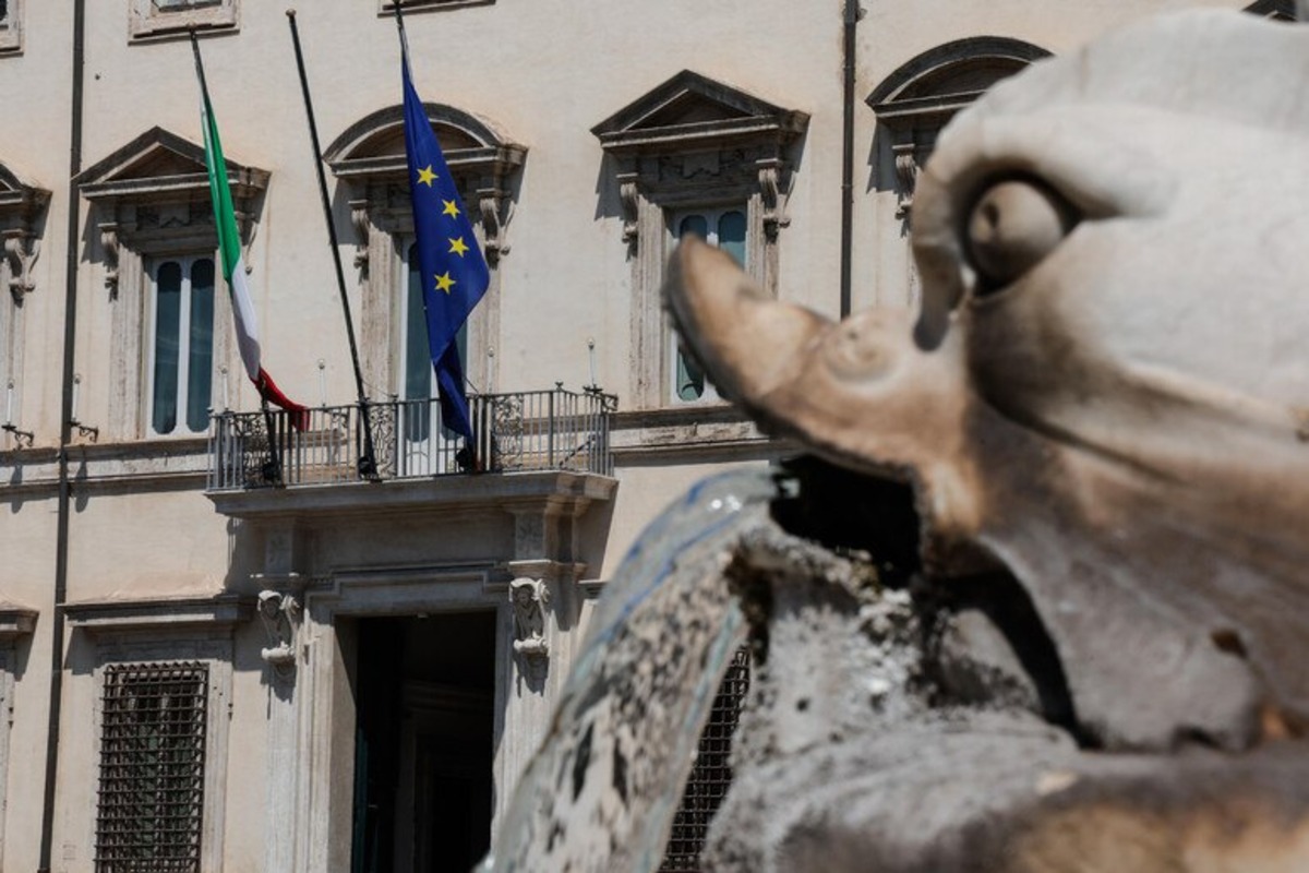 Manovra, tutte le novità in pillole: 26 miliardi tra sanità, pensioni, scuola, banche e super ricchi Manovra, tutte le novità in pillole: 26 miliardi tra sanità, pensioni, scuola, banche e super ricchi
