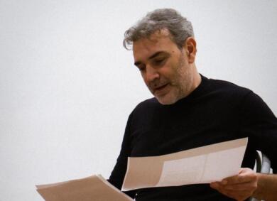 Pierluigi Corallo: «Voglio portare nei teatri della provincia il respiro che ho vissuto in grandi circuiti» – L’INTERVISTA