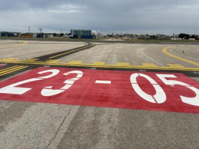 Brindisi, completata la riqualificazione della pista dell’aeroporto del Salento: via libera dell’Enac