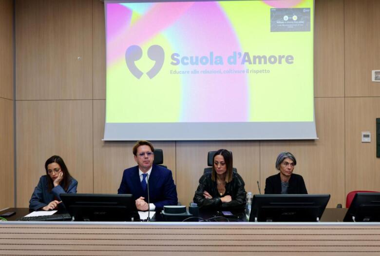 presentazione scuola d'amore