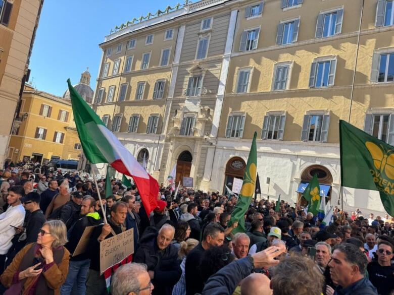 protesta autotrasportatori e agricoltori a roma
