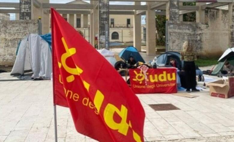 protesta studenti udu lecce