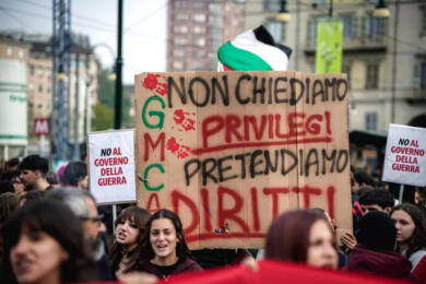 Migliaia di studenti in piazza per il ‘No Meloni Day’: la mappa delle proteste in tutta Italia