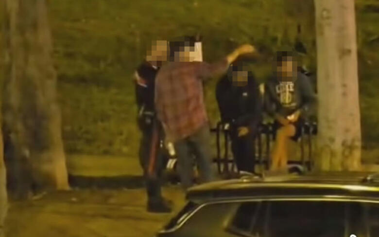 carabiniere migranti piazza plebiscito barletta