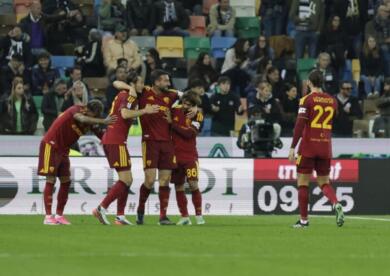 La Roma travolge l’Udinese 2-5: pokerissimo giallorosso e panchina di Runjaic a rischio