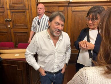 Bari, Sigfrido Ranucci spunta a sorpresa a un convegno sulla Rai: «Sono qui per ascoltare»