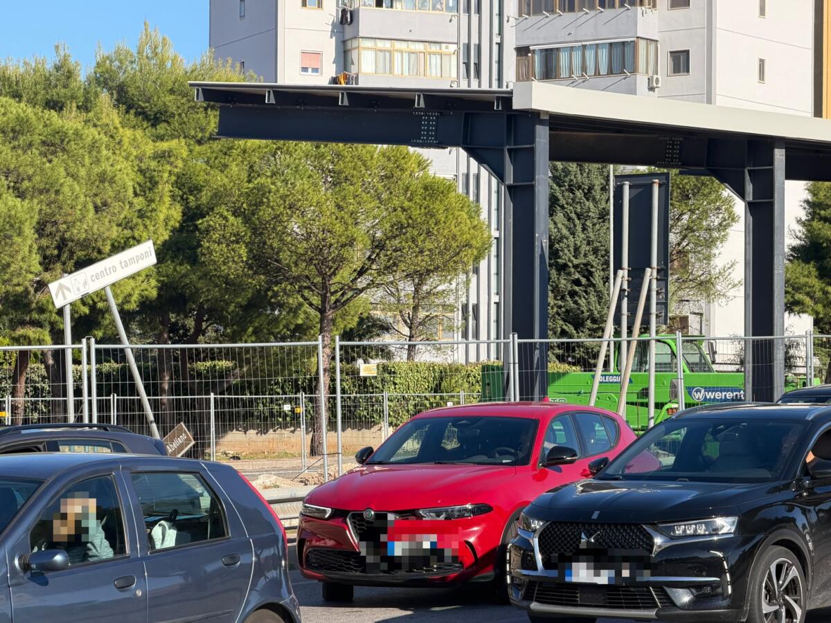 Mobilità elettrica a Bari: in arrivo oltre 150 stalli di ricarica per bus e Brt Mobilità elettrica a Bari: in arrivo oltre 150 stalli di ricarica per bus e Brt