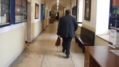Avrebbe ucciso la moglie con l’insulina per l’assicurazione: arrestato dopo due anni