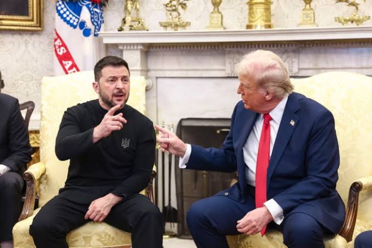 Trump scarica Zelensky: «Vuole creare problemi. È il momento che l’Ucraina abbia un nuovo presidente» Trump scarica Zelensky: «Vuole creare problemi. È il momento che l’Ucraina abbia un nuovo presidente»