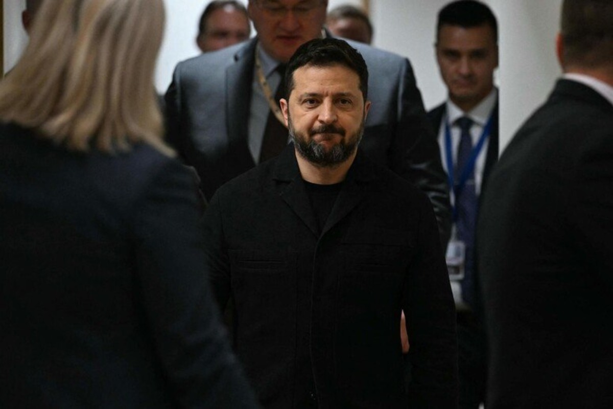 Tensioni Kiev-Washington, Zelensky sfida Trump e riprende i raid sulle raffinerie russe Tensioni Kiev-Washington, Zelensky sfida Trump e riprende i raid sulle raffinerie russe